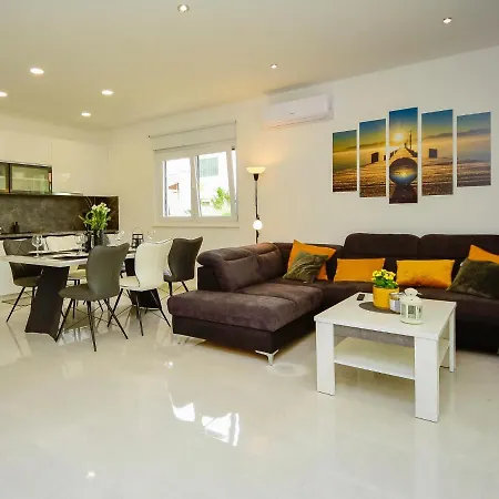 Vikendica Holiday Home Babara Zadar