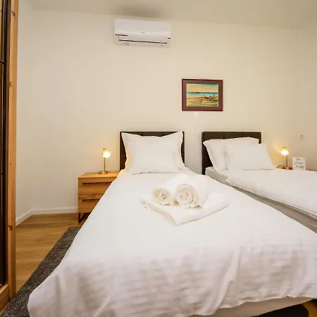 Holiday Home Babara Vikendica *